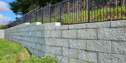 Stonebloc MSE Retaining Wall